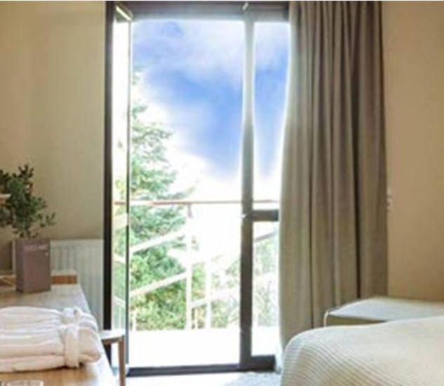 Natura Hotel Vitina Bilik gambar